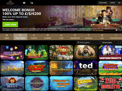 Play Royal House Casino Now